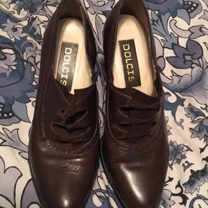 Brown leather Dolcis Sixe 8M. Worn a few times.